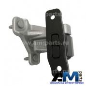 Петля водительской двери нижняя A205720073739 Мерседес GLC X253