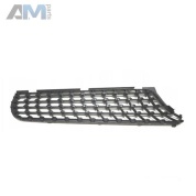 Сетка решетки радиатора верхняя левая на Mercedes C W205 (2014-2023) A2058881360