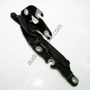 Петля крышки багажника правая Ауди А6 (C5) 4B5827302F