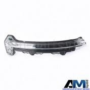 Повторитель поворота правый на Audi R8 8S0949102A