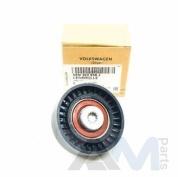 Обводной ролик ремня кондиционера Audi Q8 (4M) 3.0TFSI 06M260938J