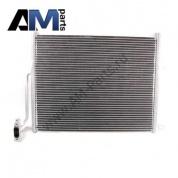 Радиатор кондиционера 17113400400 на BMW E83 2.5si