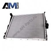 Радиатор системы охлаждения 17113403551 на BMW E83 2.0d