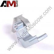 Шарнир двери для Audi A4 8E0831402C