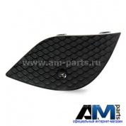 Решетка переднего бампера правая A2058856001 Мерседес С-класса W205 (2018-2023)