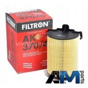 Воздушный фильтр FILTRON AK3704 на Volkswagen Golf V (2003-2008)