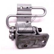 Петля двери нижняя левая Ауди А6 (C5) 4B0833411E