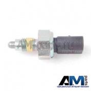 Выключатель фары заднего хода для автомобилей концерна VAG 02K945415K