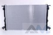 Основной радиатор системы охлаждения на Audi A4 (B9) рестайлинг 2.0TDI 8W0121251AK
