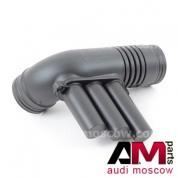 Оригинальный патрубок воздушной системы коллектор-фильтр Audi A3 1.4TSI 04E129651C