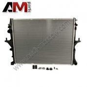 Радиатор охлаждения Audi Q7 7L0121253A