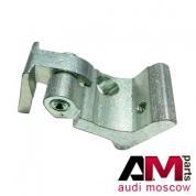 Петля задней двери верхняя правая Ауди А3 8P4833402A