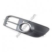 Решетка воздухонаправляющая для Audi A6 C6 4F0807682Q01C