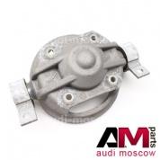Опорный кронштейн для Volkswagen Touareg 7L0512301C