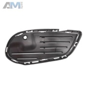 Решетка переднего бампера правая на Mercedes C W205 (2014-2023) A2058854123