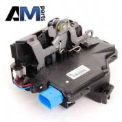 Замок задней двери правый Cayenne 95553201600