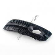 Оригинальная решетка бампера правая Audi Q5 2008-2017 8R0807682EZDE