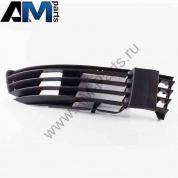 Решетка переднего бампера левая на Пассат Б5 VW99024CAL (TYG)