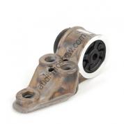 Опорный кронштейн балки правый Ауди А6 (C5) LEMFORDER 25948