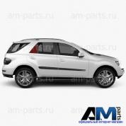 Стекло задней двери левое (неподвижное) Mercedes ML W164 A1647302355