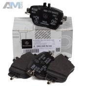 Задние тормозные колодки A0004209203 на Mercedes E-Class W213 E300