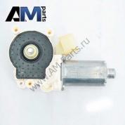 Двигатель стеклоподъемника передний правый БМВ Е60 67626981142
