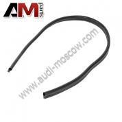 Оригинальный уплотнитель капота на TT 8S0823723