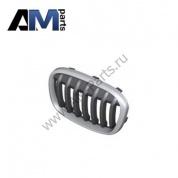 Решетка радиатора (левая) BMW X1 F48 (М-пакет) 51117383363