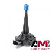 Оригинальный датчик уровня масла Audi A4 (B8) рестайлинг 2.0 TDI 04L907660B
