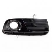 Оригинальная решетка бампера правая Audi Q5 2008-2017 8R0807682JBMT