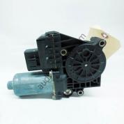 Двигатель стеклоподъемника задний левый Ауди А6 (C5) 4B0959801B