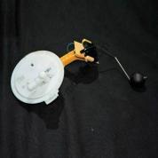 Оригинальный датчик уровня топлива Audi A8 (D4) 4H0201317R