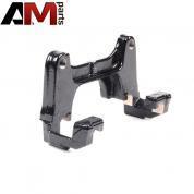 Скоба переднего суппорта Ауди А4 (В7) 8E0615125C