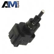 Выключатель стоп-сигнала для автомобилей концерна VAG 6Q0945511