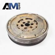 Двухмассовый маховик 21207594444 на BMW (E60) 520i