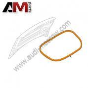 Оригинальный уплотнитель крышки багажника на TT (ROADSTER) 8S7827705A