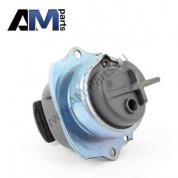 Опора двигателя левая 22116795418 на BMW X5 (E70) 40dX