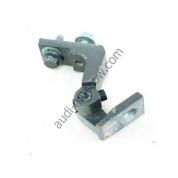 Петля двери верхняя левая Ауди А6 (C5) 4B0833401B