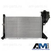 Радиатор системы охлажднения 8MK376722-261 Мерседес Sprinter 308CDI 109л.с.