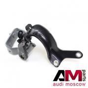 Петля крышки багажника левая Audi Q7 (2007-2009) 4L0827299B