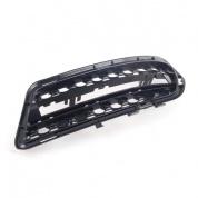 Решетка бампера правая A2128851853 Mercedes E-klasse W212