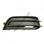 Оригинальная решетка воздухонаправляющая чёрная правая Audi A1 (8X) 8X080768201C