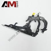 Оригинальная петля капота левая на TT 8S0823301D