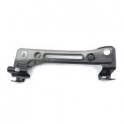 Кронштейн переднего крыла правый (верх центр) Ауди Q7 4М (рестайлинг) 4M0821432