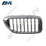 Хромированная накладка решетки справа Luxury Line 51137390866 BMW 5 серии G30