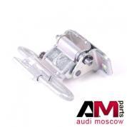 Петля двери нижняя правая Audi Q7 4L0833412A