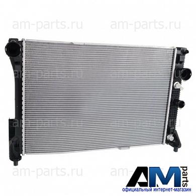 Радиатор системы охлаждения A2045004303 Мерседес GLK300 231л.с.