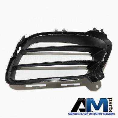 Решетка переднего бампера правая A2138859000 Мерседес Е-класса W213