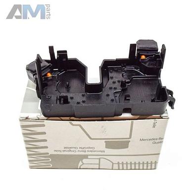 Датчик положения капота A1779059900 на Mercedes GLA H247