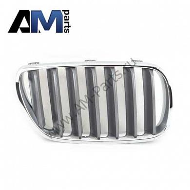 Решетка радиатора (правая) БМВ Х3 Е83 51113420092